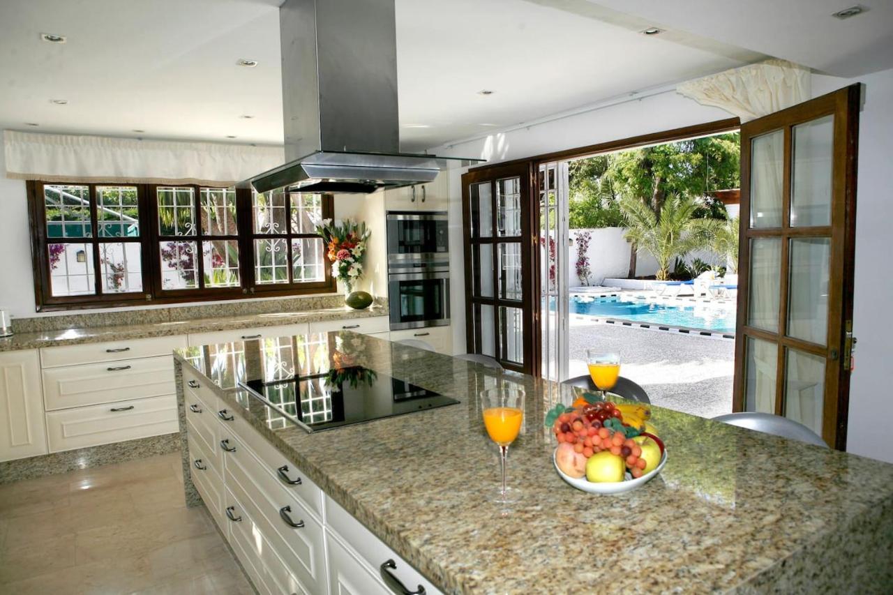 Exclusive Villa Las Palmeras Puerto Banus With Heated Private Swimming Pool, Marbella, Spain Buitenkant foto